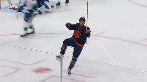 Leads rally with three points. Connor Mcdavid Collects First Hat Trick Of 2021 Video Dailymotion