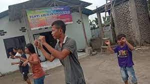 Bagi para sahabat dermawan in syaa allah tidak sulit untuk berkunjung ke panti asuhan yatim dan dhuafa binaan mizan amanah ini. Nonton Tarian Panti Anak Emas Bikin Gemass Youtube