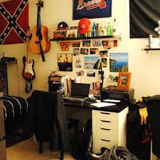 Campus Cribs Gw Creative Dugout Uscoop Preppy College Dorm Room Guy Dorm Rooms College Dorm Rooms