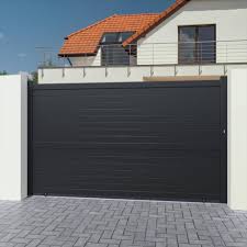 Ce portail en aluminim gris anthracite, réalisé par leroy merlin, apportera une touche contemporaine à votre jardin. Portail Coulissant Aluminium Lima Gris Anthracite L 300 X H 180 Cm Leroy Merlin