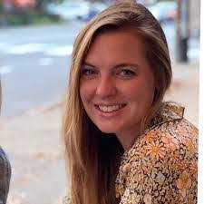 Stephanie Spinks's Instagram, Twitter & Facebook