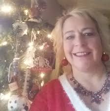 Jackie's Cutting Edge