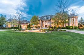 20 000 Square Foot Stately Brick Mansion In South Barrington Il Mansions Chicago Homes For Sale Unique Houses