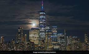 June's full moon, the fourth and final supermoon of the year, is known as the strawberry moon because of the strawberries that are ready to be picked at this time of year. Bss0fykdevhlxm