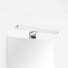 Passen sie die spiegelleuchte am besten farblich an die einrichtung ihres badezimmers an. 8w Led Badezimmer Spiegelleuchte Schminklicht Kaufland De