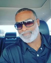 Why do women's intuitions sense cheating but not men's unhappiness?