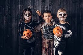 Halloween leopard print cat makeup. Kinder Schminken Zu Halloween Einfache Und Gruselige Schminkideen