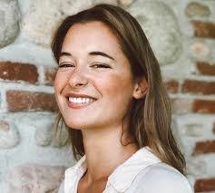 Emilia Vitale's Instagram, Twitter & Facebook