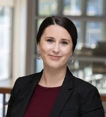 Vivian Meredith's Instagram, Twitter & Facebook