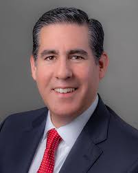 Alex Meade's Instagram, Twitter & Facebook