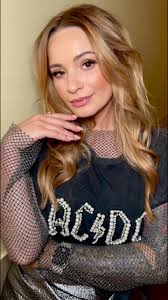 Delikatny makijaż z akcentem na kolorową linię wodną dla panny młodej. To  była świetna i bardzo pracowita sobota. Dziękuję Wam za zaufanie i za łzy  wzruszenia których dziś było dużo. Dla takich