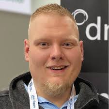 Mark Langenfeld's Instagram, Twitter & Facebook