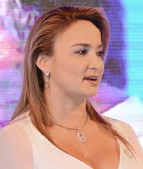 Sandra Paola's Instagram, Twitter & Facebook