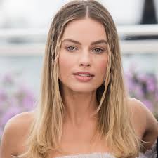 A red carpet is an event that displays glitz and glamour to an infinite degree. Margot Robbie S Red Carpet Braids Are Your New Summertime Go To Vogue