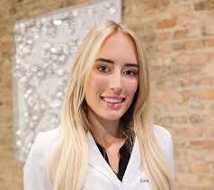 Kaitlyn Mckinnon's Instagram, Twitter & Facebook