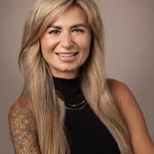 From day one at Autodesk, I've been surrounded by extraordinary colleagues,  and closing this chapter after more than two years is as bittersweet as it  is exciting. I'm deeply grateful for the