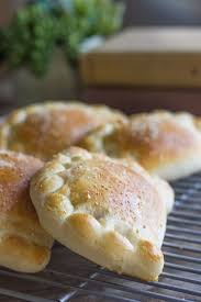 Homemade Calzones With Italian Sausage And Mozzarella Recette Avec Images Nourriture Nourriture Delicieuse Recettes De Cuisine