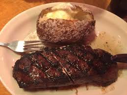 Ribeye vs sirloin steak what's the difference? 8 Oz Sirloin Picture Of Texas Roadhouse Pasadena Tripadvisor