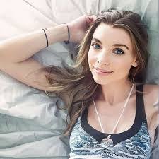 Ally Mae's Instagram, Twitter & Facebook