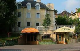 Latina august hermann francke landesgymnasium franckeplatz1, haus 42 06110 halle (saale). Hotel Casa Latina In Budapest Hotel De
