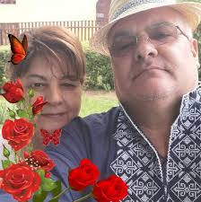 Daniel Vidra's Instagram, Twitter & Facebook