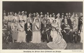 Hochzeit Des Prinzen Louis Ferdinand Von Preussen Mit Kira Von Russland German Royal Family Royal Brides Royal Wedding Gowns