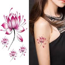 20 idées de modèles pour s'inspirer. 1001 Idees De Tatouage Fleur De Lotus Et Son Symbolisme