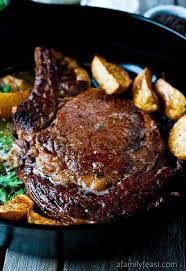 Steak Tips With Caramelized Onions A Family Feast Recipes Skillet Dinner Recipes Food