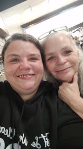 Helping homeless couple in Springfield