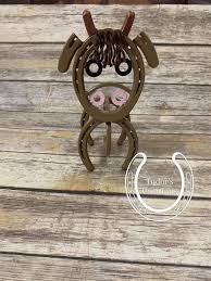 Excited To Share This Item From My Etsy Shop Horseshoe Highland Cow Horseshoe Art Horseshoe Decor Home Decor Horseshoe Decor Horseshoe Art Horseshoe Projects