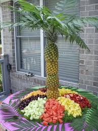 Maybe you would like to learn more about one of these? 16 Ideas For Amazing Fruit Salads Pineapple Palm Tree Pineapple Palm Luau
