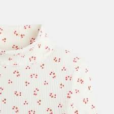 Ce produit est composé au minimum de 90% de fibres de coton issues de l'agriculture biologique. Sous Pulls Fille Okaidi Obaibi