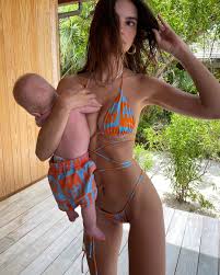 Photogallery of emily ratajkowski updates weekly. Xlyr8ew5jz0kgm