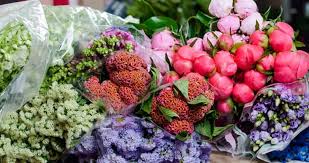 But, how can so many flowers be delivered so quickly and in such excellent shape? From Field To Florist The Logistics Of Flower Delivery Ups United States