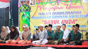 Pemohon adalah rakyat terengganu yang menetap di negeri terengganu atau pemastautin tetap di negeri terengganu tidak kurang. Pawai Ta Aruf Dan Pengajian Umum Dalam Rangka Akhirussanah Mda Darul Huda Desa Wonopringgo Desa Wonopringgo