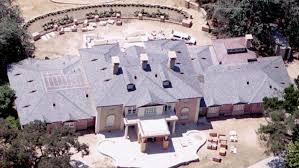 The house we will mainly cover in this article is her $90 million mansion in montecito, and when you see the intricacies of this palace, you'll. Oprah S Home Looks Way Different Than You Think