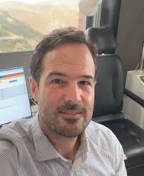 Dr. Daniel Alexander Braun Schurmann Oftalmólogo,