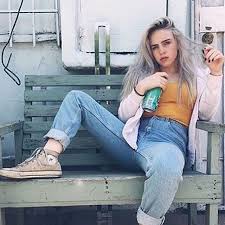 14 Me Gusta 5 Comentarios Billie Cxndymxn En Instagram Hi Someone Love Me Please Billie Billie Eilish Celebrities