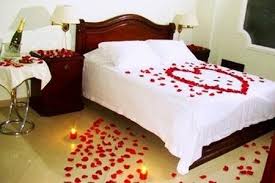 Imagenes Para Decorar Camas Y Mesas Romanticas En San Valentin Decoracion De Habitacion De Hotel Camas Romanticas Decorar Camas