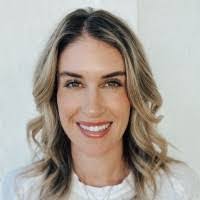 Mercedes Moser's Instagram, Twitter & Facebook