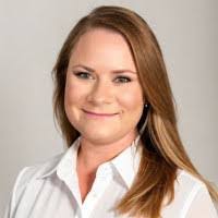 Melissa Cornett's Instagram, Twitter & Facebook