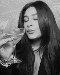 Yvette Leon (@yvetleon) • Instagram photos and videos