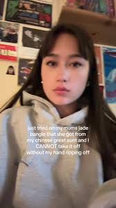 Beaded Bracelets vs. Jade Bangles: Find Your Perfect Style