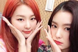 If they are not real, then seulgi is flirting with the wall behind jinyoung. Irene And Seulgi From Red Velvet Talk About The Support They Received From Colleagues Shinees Minho Ed7even