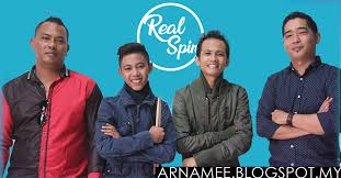 Kumpulan visa rindu… semakin berakar umbi yang kurasai saat kau pergi hujan… semakin berakar umbi yang kurasai saat. Lirik Lagu Semakin Rindu Real Spin Arnamee Blogspot