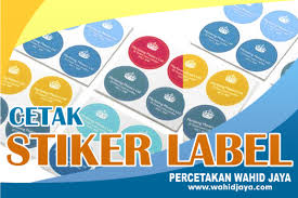 Jamu kunyit asam siap dihidangkan. Percetakan Di Malang Stiker Label Kemasan