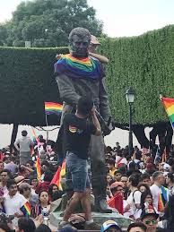 El 17 de mayo se realizará una marcha pacífica, en san juan del río con el objetivo sensibilizar a la población sobre los derechos de la comunidad lgbt+. Reconocen A Uaq En La Iii Marcha Lgbt Plaza De Armas Queretaro