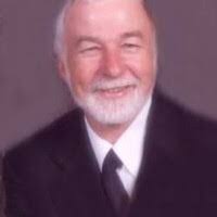 Kelly Varnell's Instagram, Twitter & Facebook