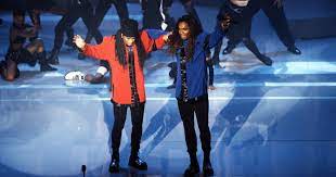 John davis provided the vocals for the infamous 1980s r&b duo which was. Many Pop Stars Lip Sync 30 Years On We Owe Milli Vanilli An Apology