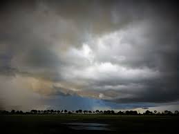 Sie hoffte, dass das unwetter weiterzog, bevor die ranken rissen und die stämme auseinander trieben. 828x1792px Free Download Hd Wallpaper Germany East Frisia Himmel Unwetter Gewitter Sky Dark Clouds Wallpaper Flare